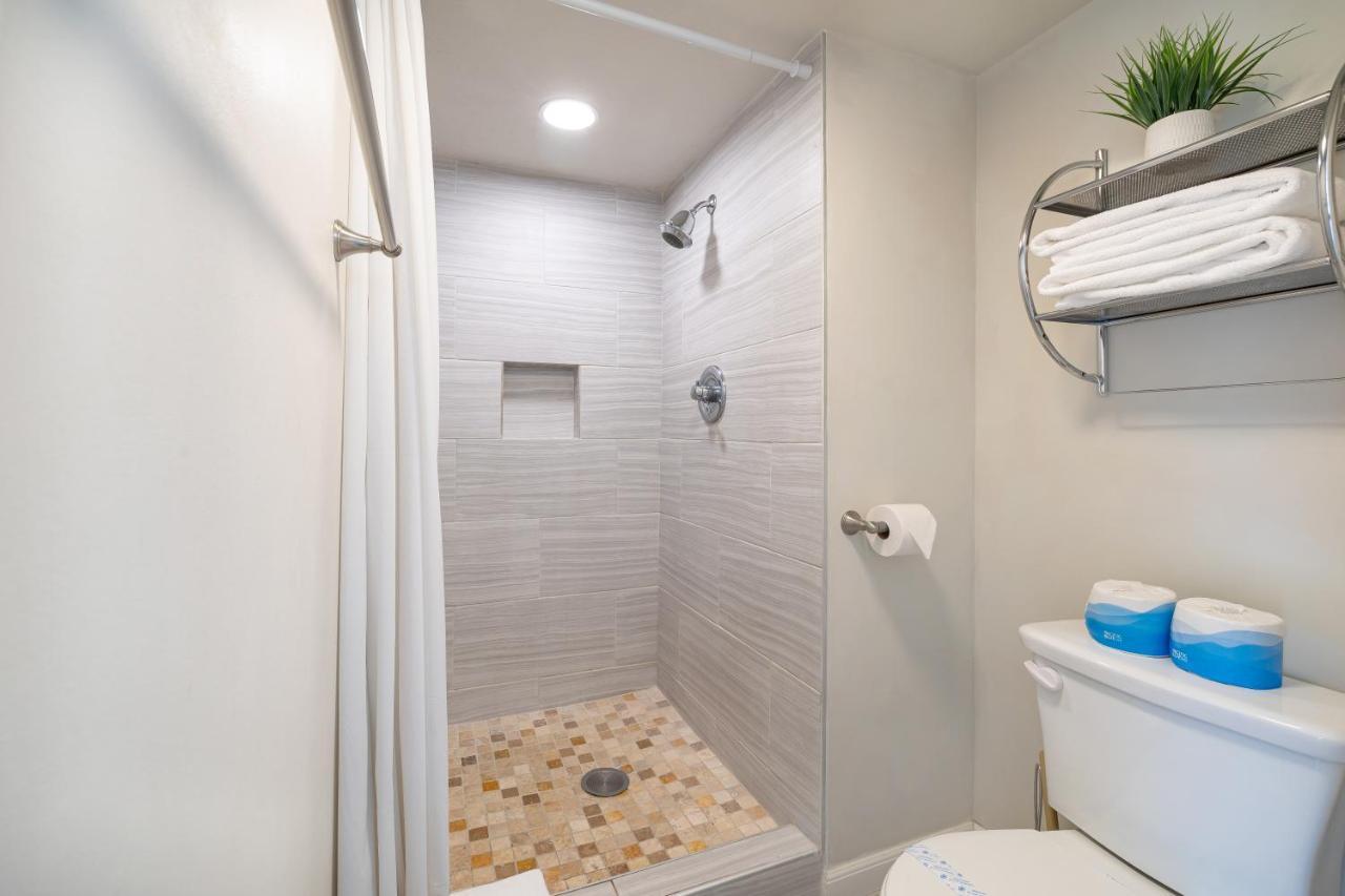 Cozy Waikiki Studio At Aqua Aloha Surf Honolulu Exterior photo
